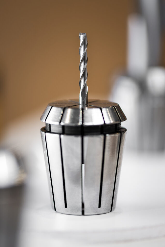 Pince ER32 avec mèche pour panneaux